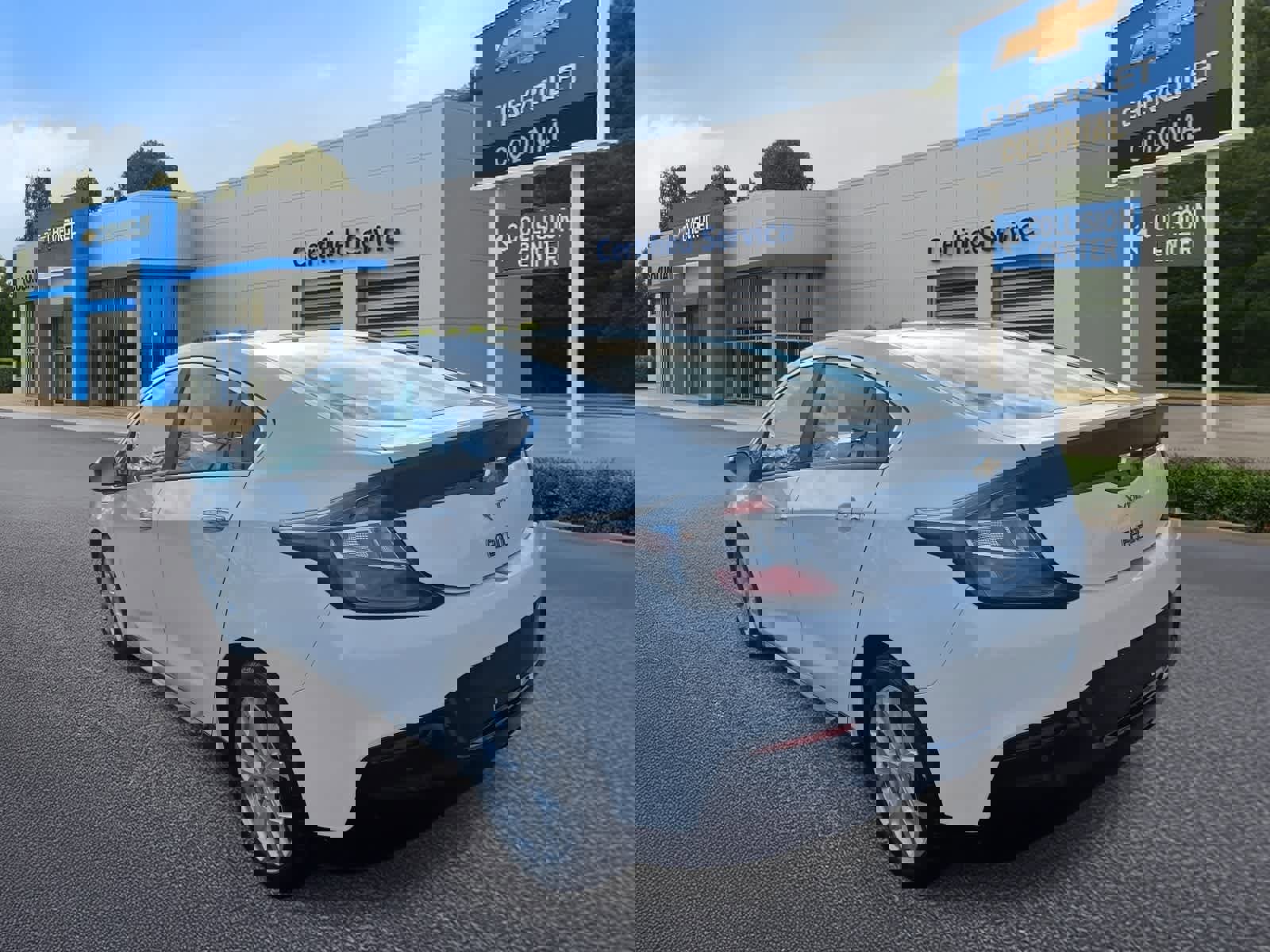 Used 2017 Chevrolet Volt Premier w/ Driver Confidence II Package image 5