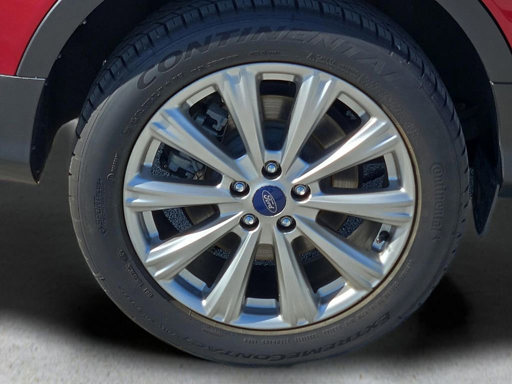 Used 2017 Ford Escape Titanium w/ Equipment Group 301A image 8