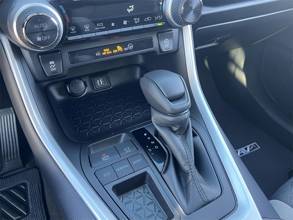 Certified 2023 Toyota RAV4 XLE image 21