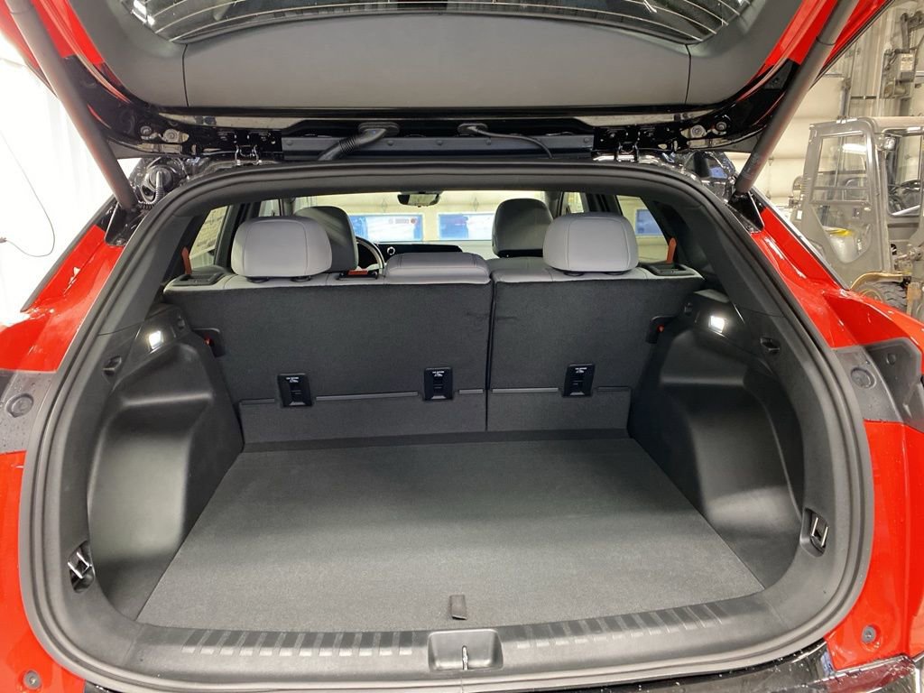 New 2026 Chevrolet Blazer EV SS image 8