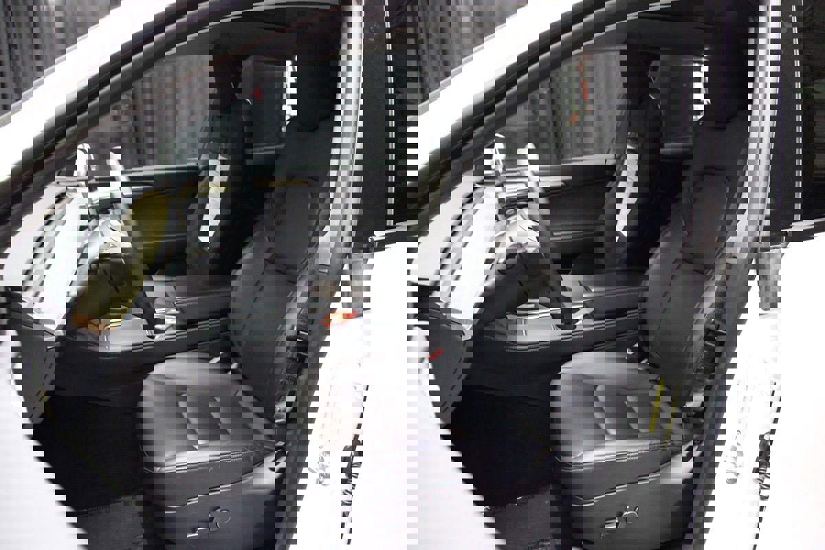 Used 2023 Tesla Model Y Long Range image 39