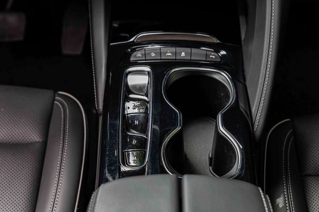 Used 2023 Buick Envision Essence image 13