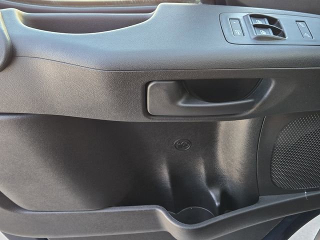 Used 2025 RAM ProMaster 2500 w/ Convenience Group image 23