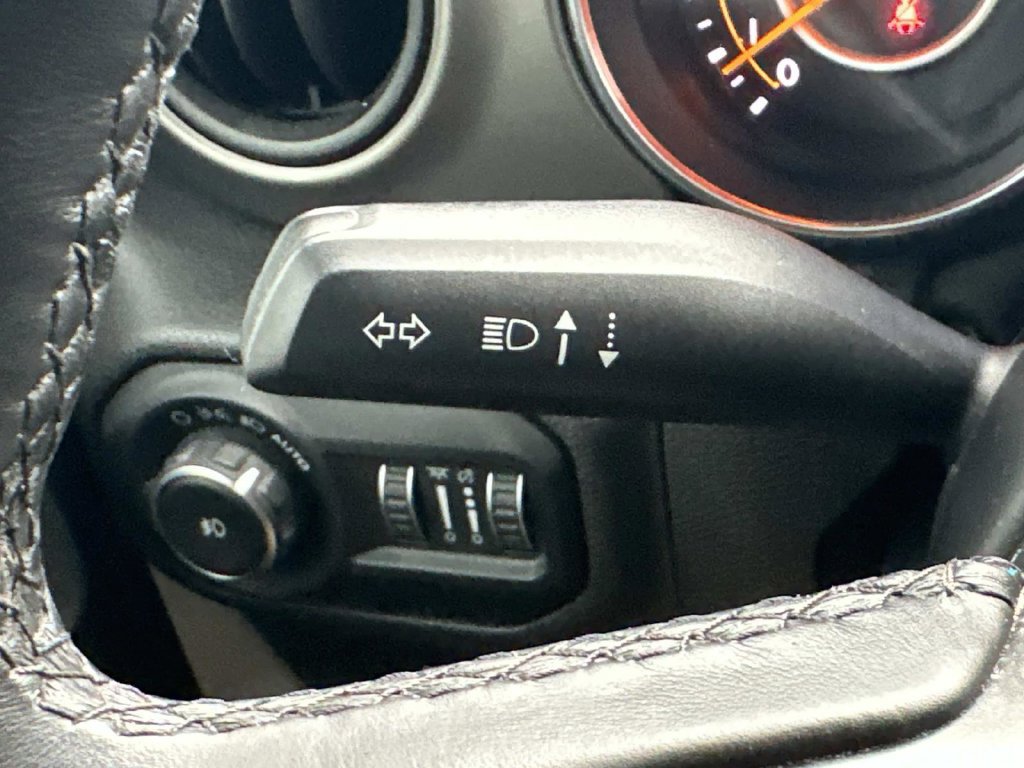 Used 2018 Jeep Wrangler Unlimited Sport S AWD/4WD image 24