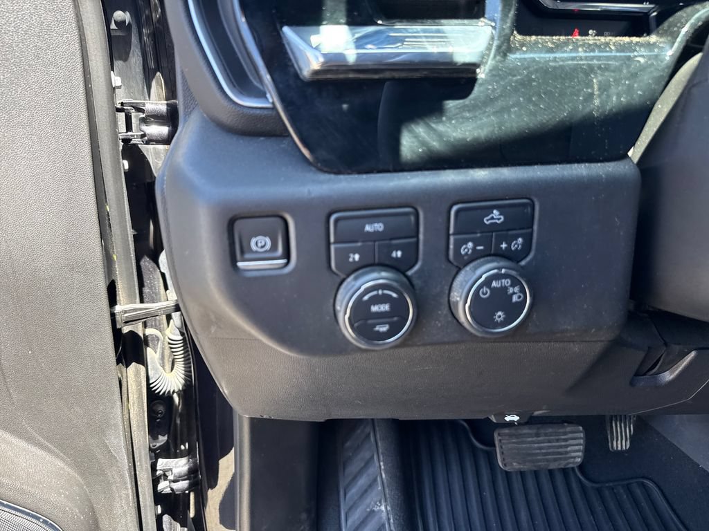 Used 2024 Chevrolet Silverado 1500 LT AWD/4WD image 14