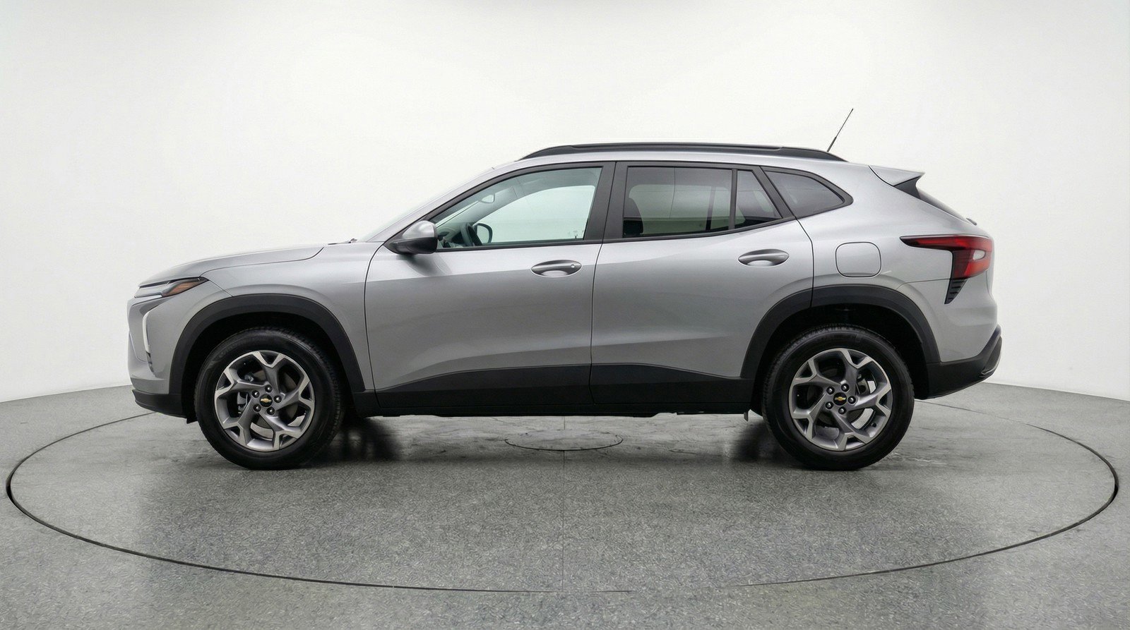 Used 2025 Chevrolet Trax LT image 5