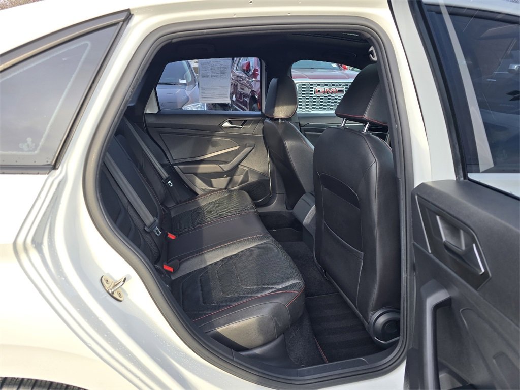 Used 2021 Volkswagen Jetta GLI Autobahn image 32