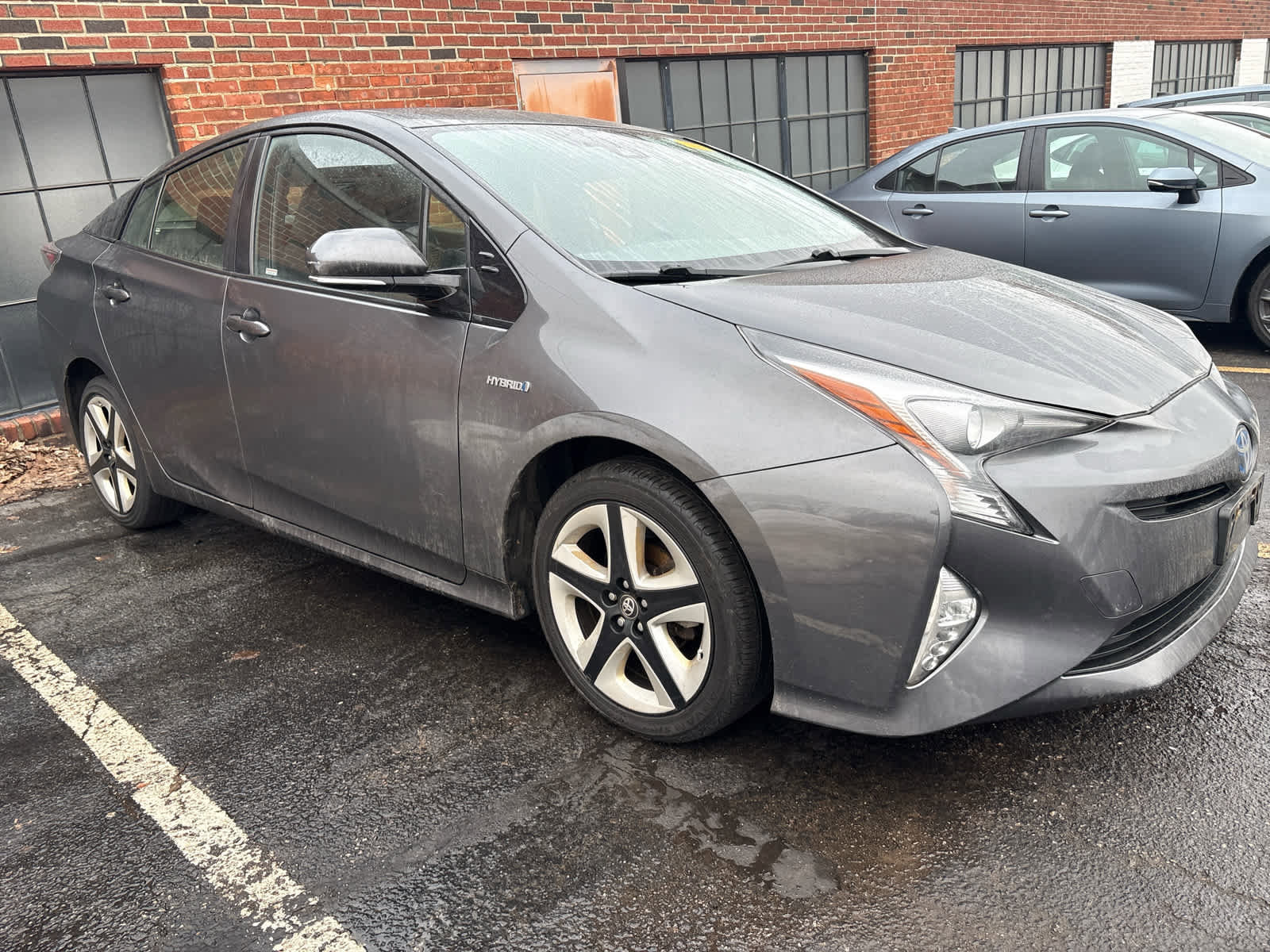 Used 2016 Toyota Prius Four Touring image 1