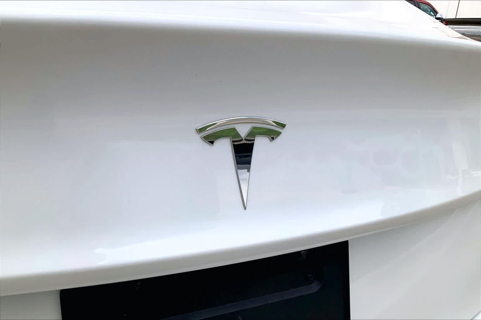 Used 2020 Tesla Model 3 Standard Range RWD image 24