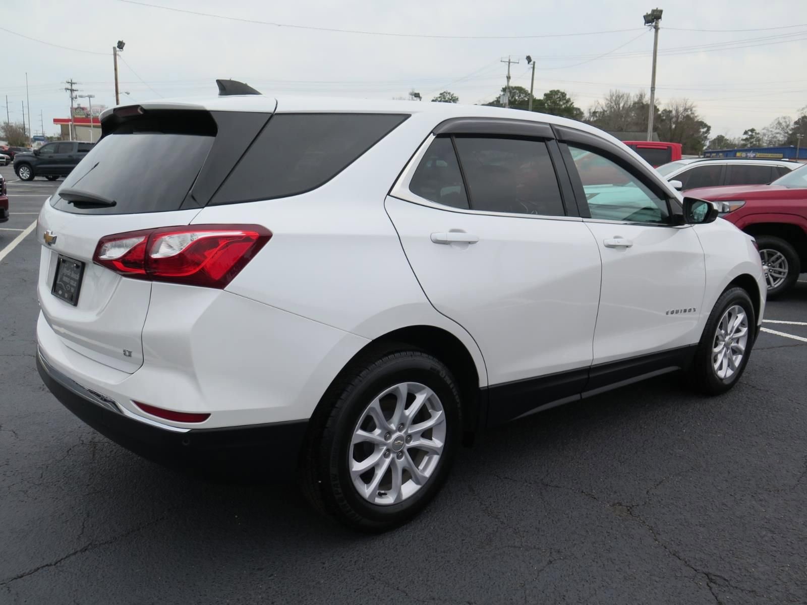 Used 2020 Chevrolet Equinox LT image 3