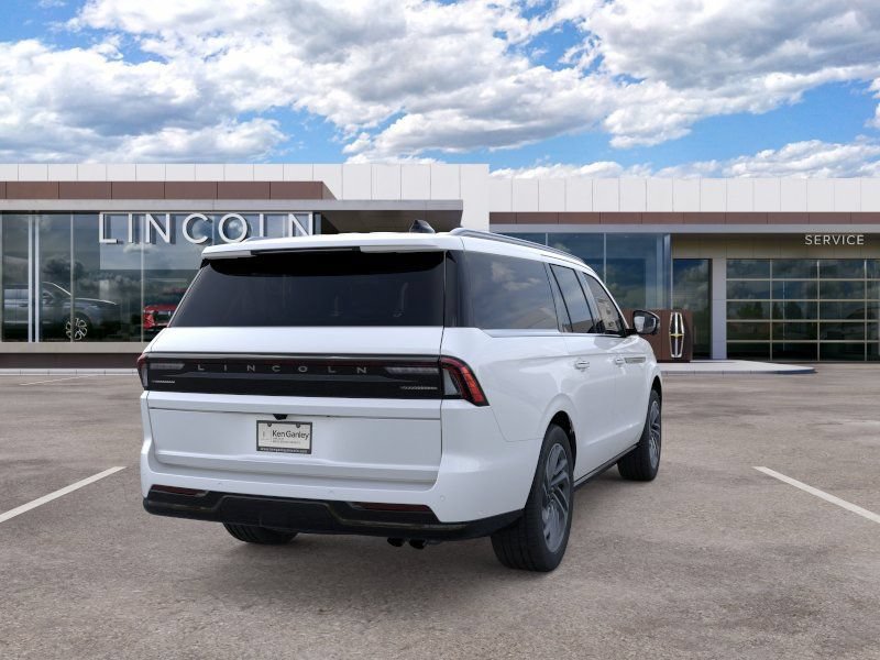 New 2026 Lincoln Navigator L Reserve AWD/4WD image 8