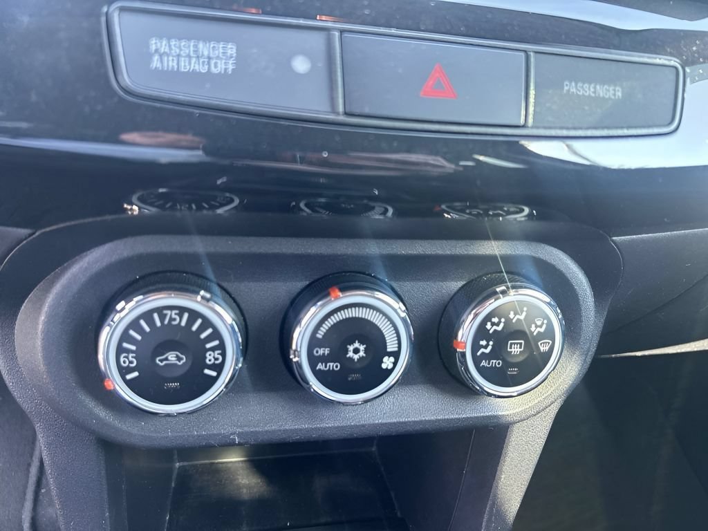 Used 2013 Mitsubishi Lancer Evolution GSR AWD/4WD image 21