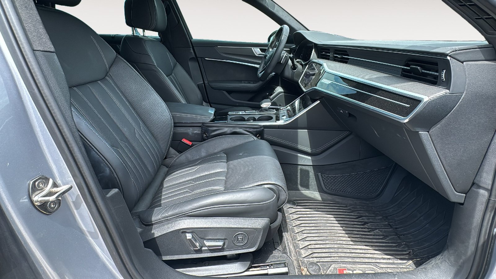 Used 2024 Audi RS 6 performance AWD/4WD image 28
