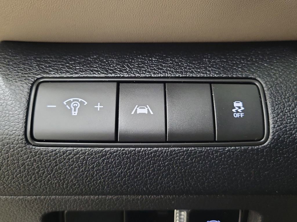 Used 2022 Hyundai Santa Fe SE image 31