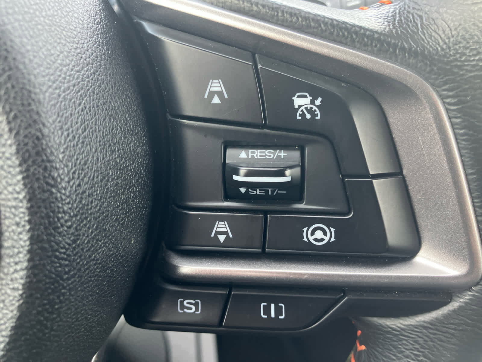 Used 2021 Subaru Crosstrek 2.0i Premium image 19