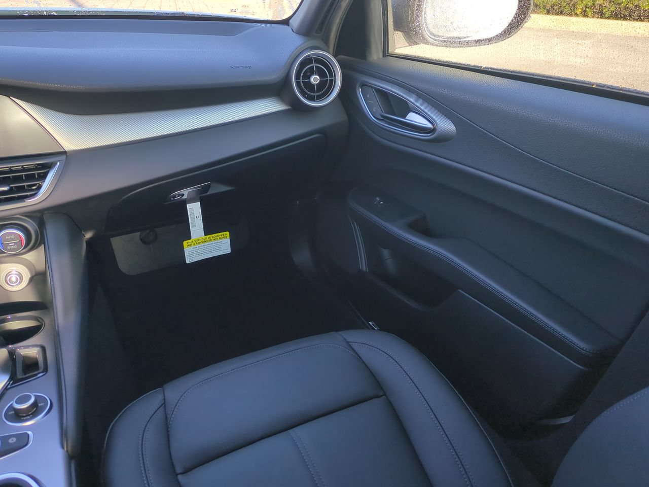 New 2025 Alfa Romeo Giulia w/ Driving Assist Package RWD image 15