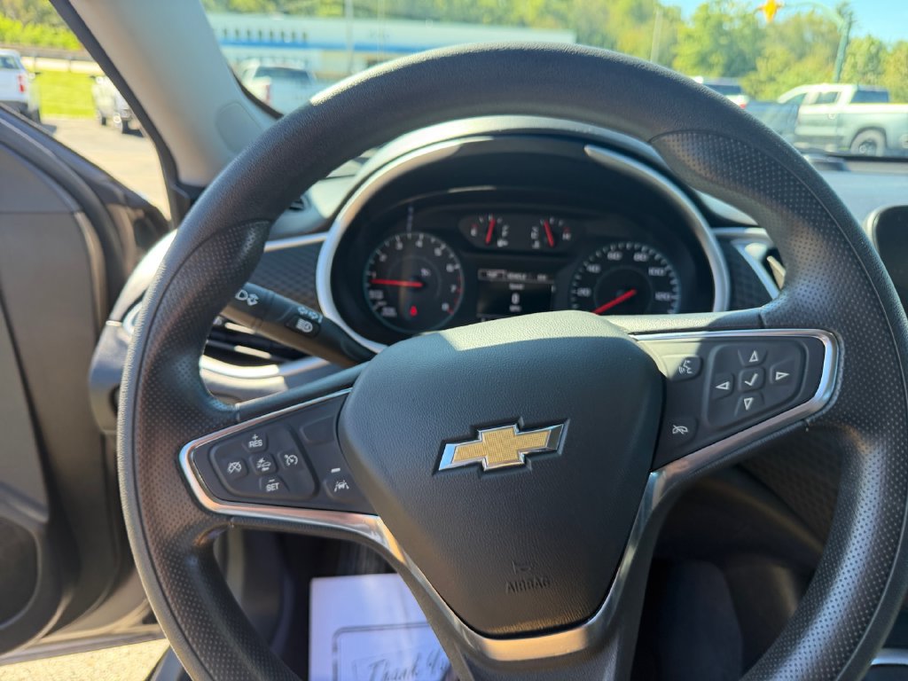 Used 2024 Chevrolet Malibu LT FWD image 15