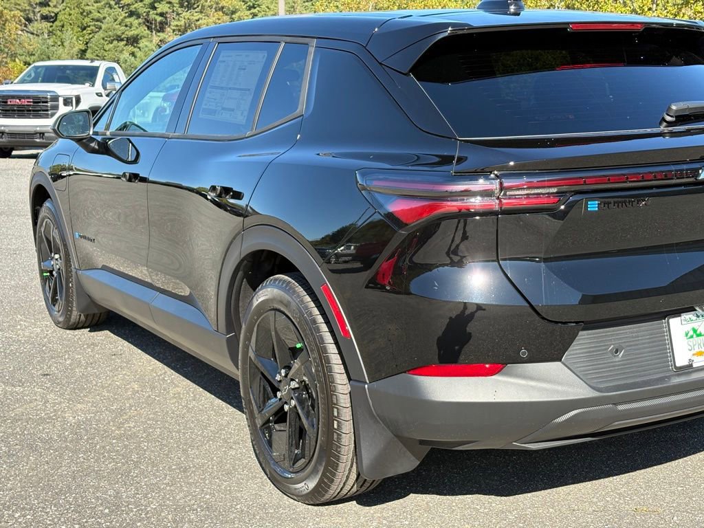 New 2026 Chevrolet Equinox EV LT w/ Midnight Package image 37