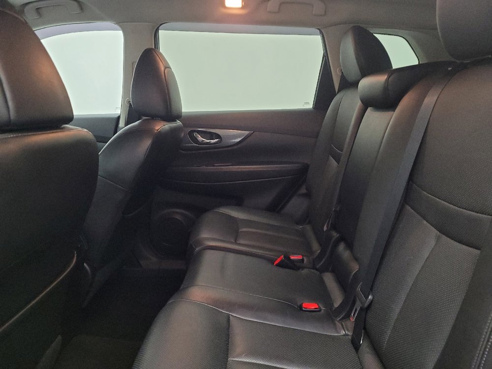 Used 2014 Nissan Rogue SL w/ SL Premium Package image 18