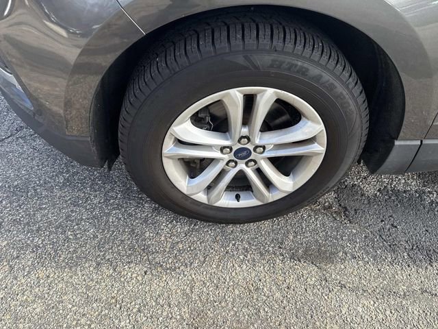 Used 2020 Ford Edge SEL w/ Convenience Package image 15