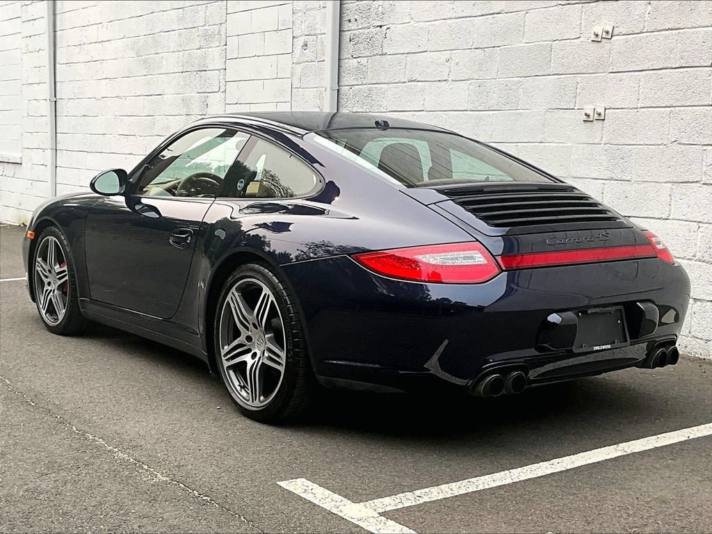 Used 2010 Porsche 911 Carrera 4S AWD/4WD image 3