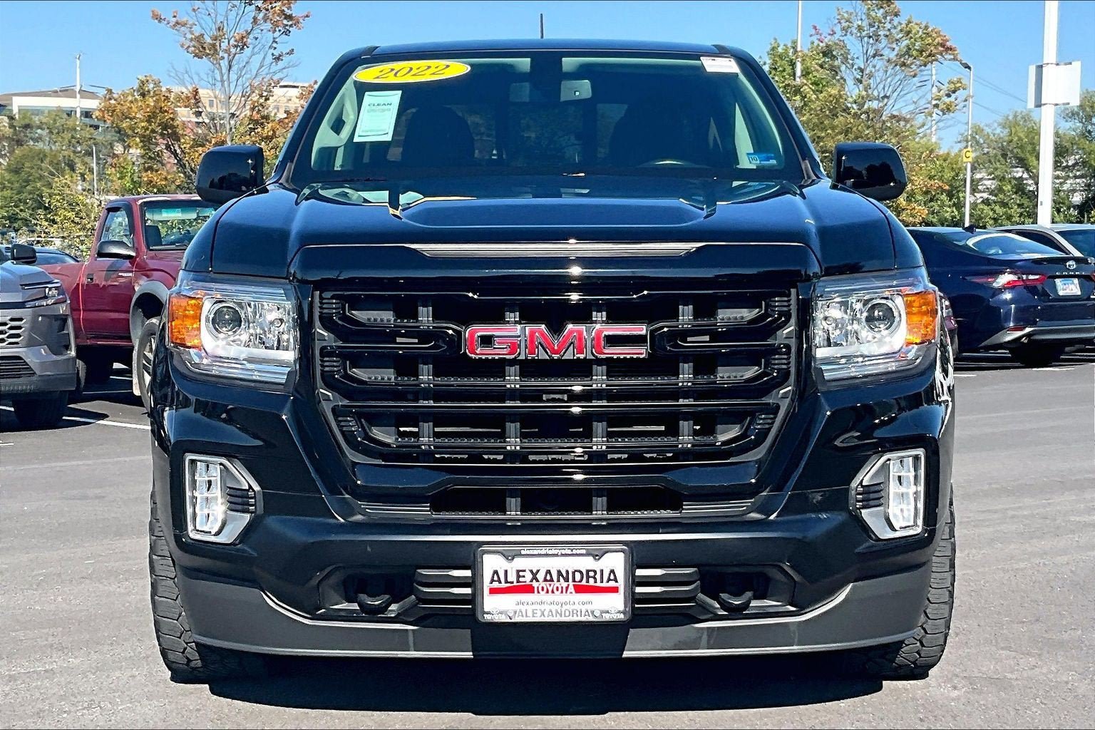 Used 2022 GMC Canyon Elevation w/ Trailering Package AWD/4WD image 3