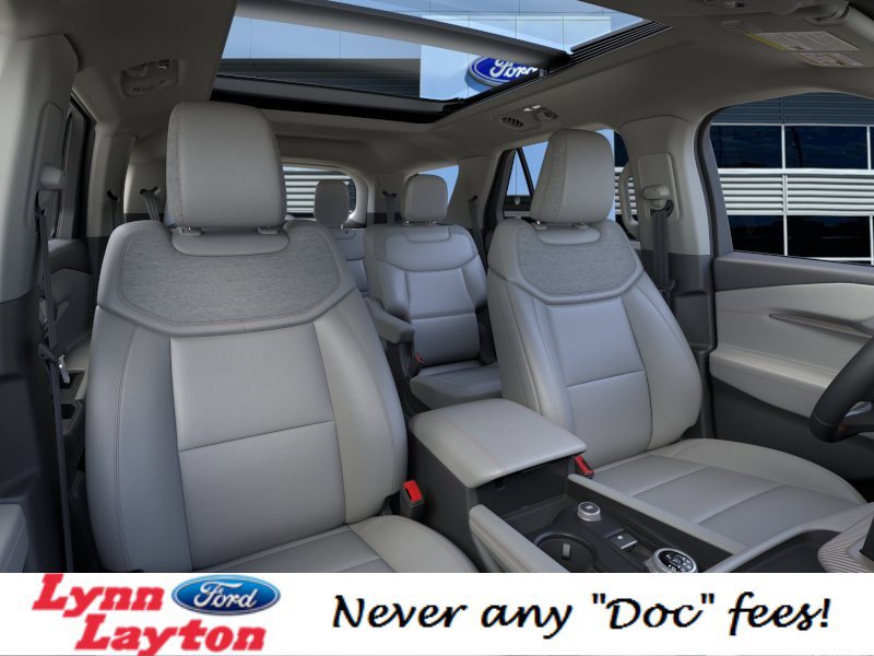 New 2025 Ford Explorer Active w/ Active Comfort Package image 10