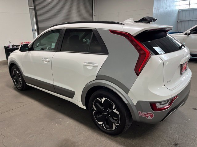 Used 2023 Kia Niro Wave FWD image 5