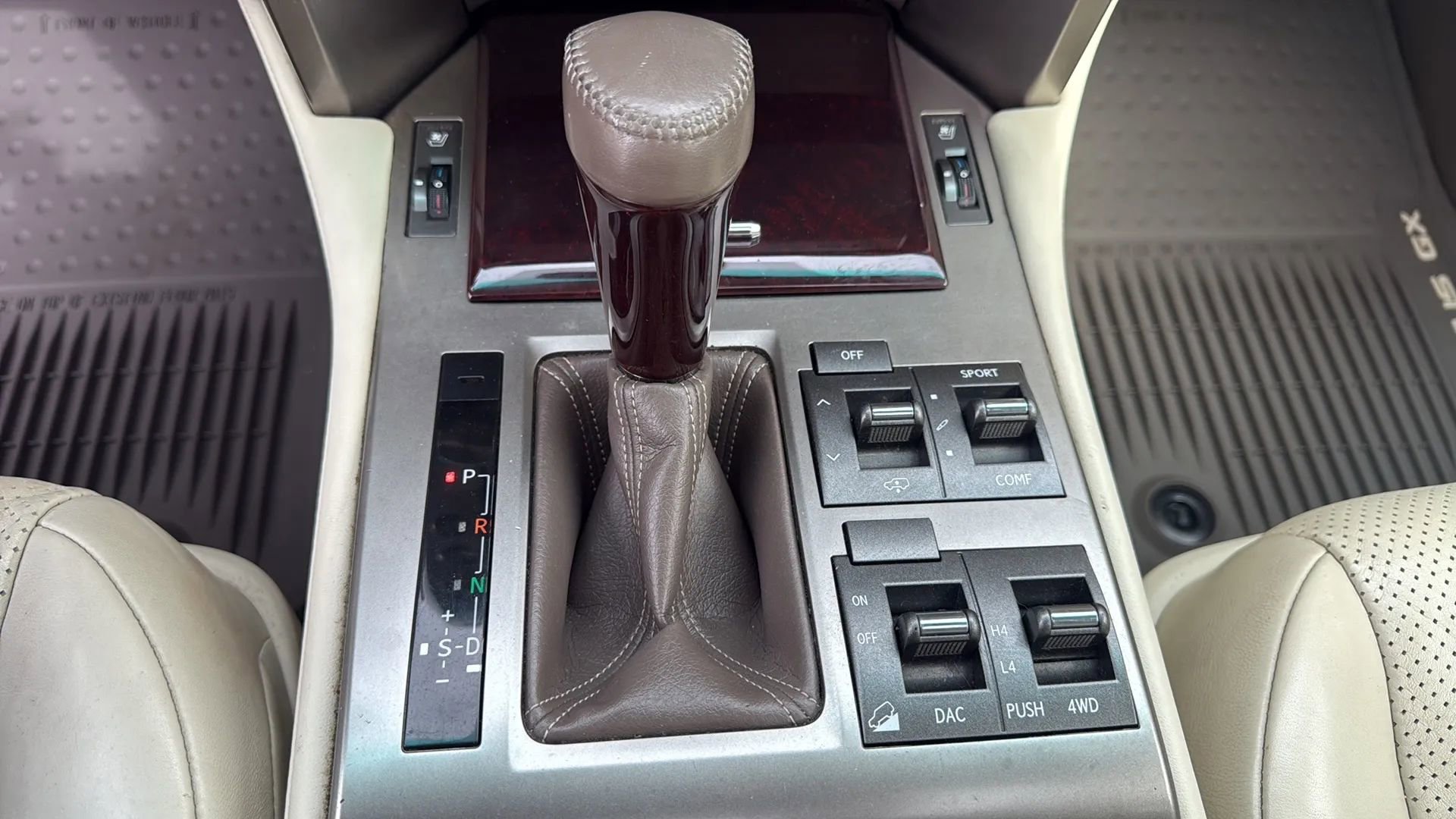 Used 2015 Lexus GX 460 Luxury image 35