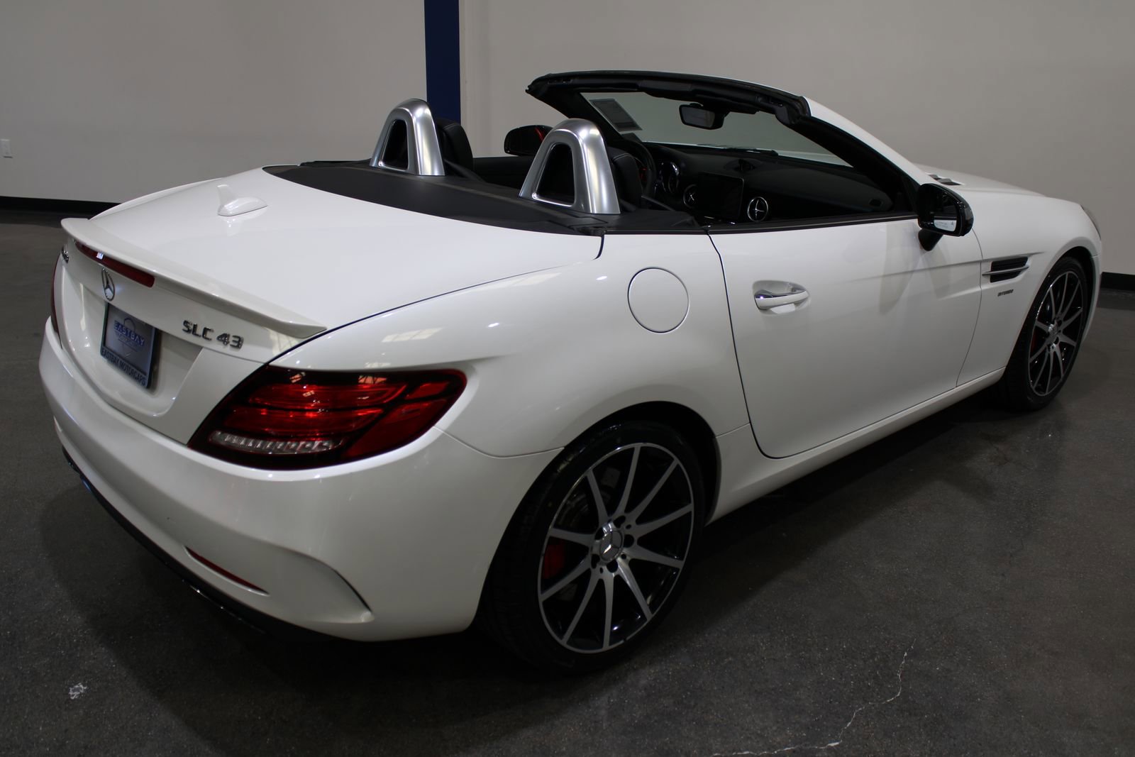 Used 2019 Mercedes-Benz SLC 43 AMG image 35