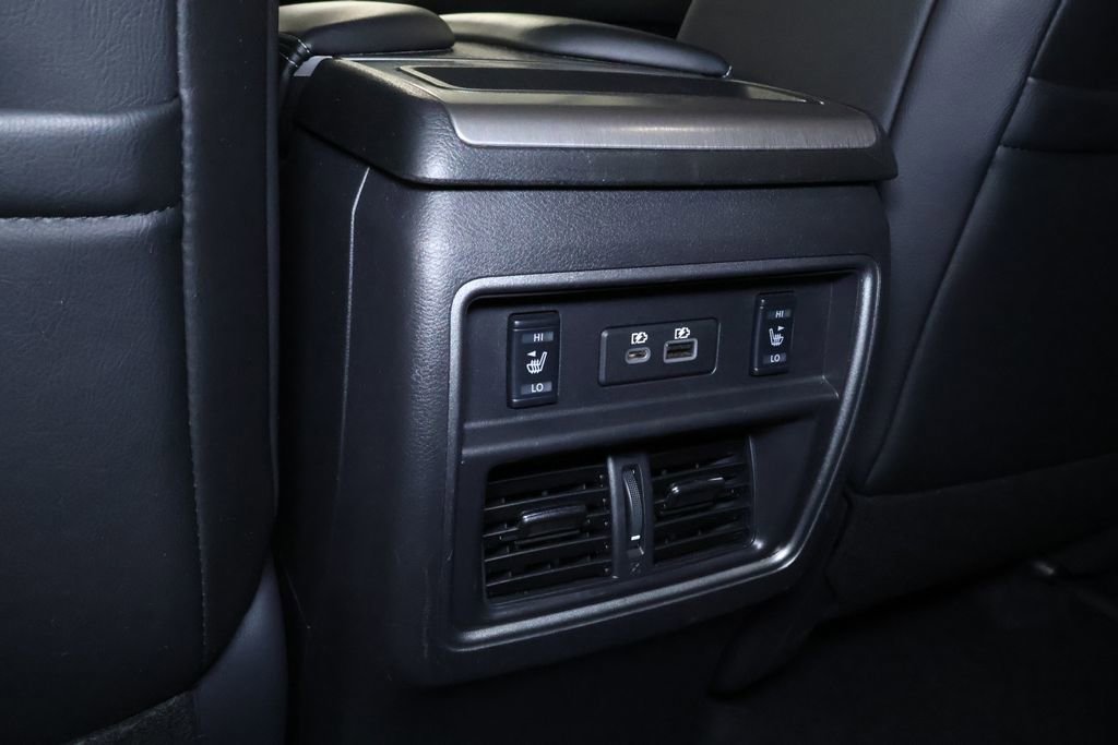 Used 2024 Nissan Murano SL image 17