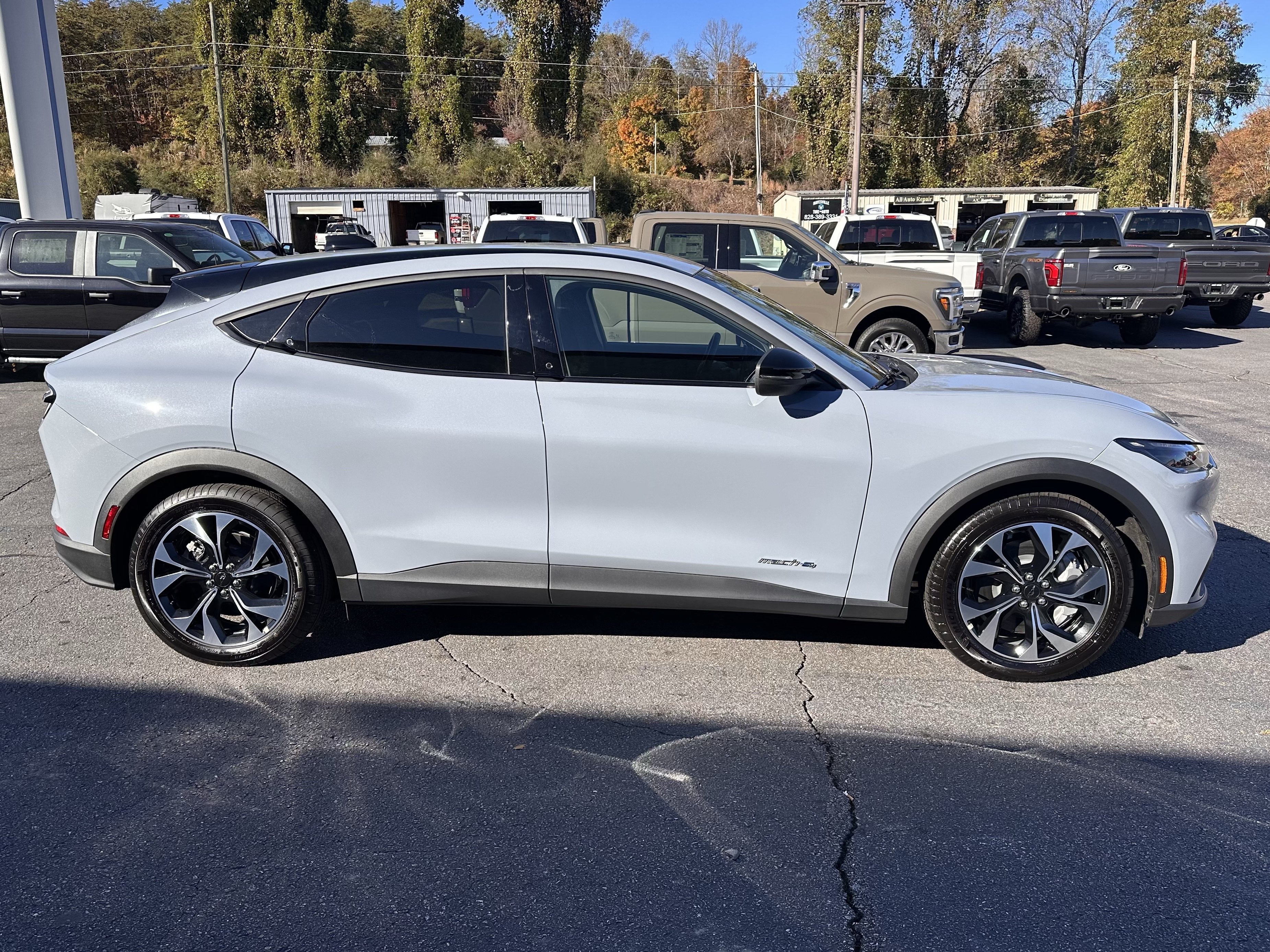 Certified 2026 Ford Mustang Mach-E Select AWD/4WD image 5