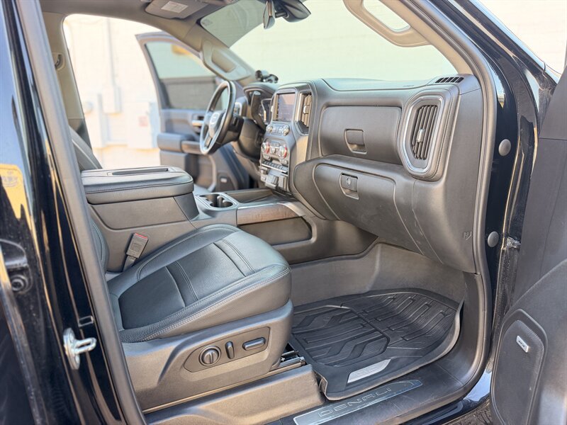 Used 2020 GMC Sierra 2500 Denali AWD/4WD image 45