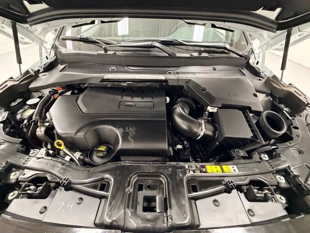 Used 2023 Land Rover Discovery Sport SE R-Dynamic image 31