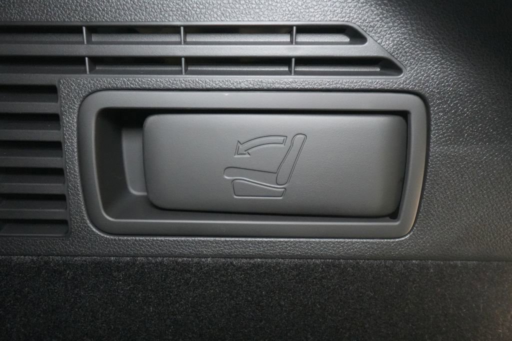 New 2026 Genesis GV70 2.5T Advanced image 28