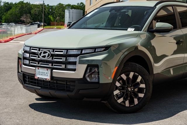 New 2026 Hyundai Santa Cruz SEL FWD image 3