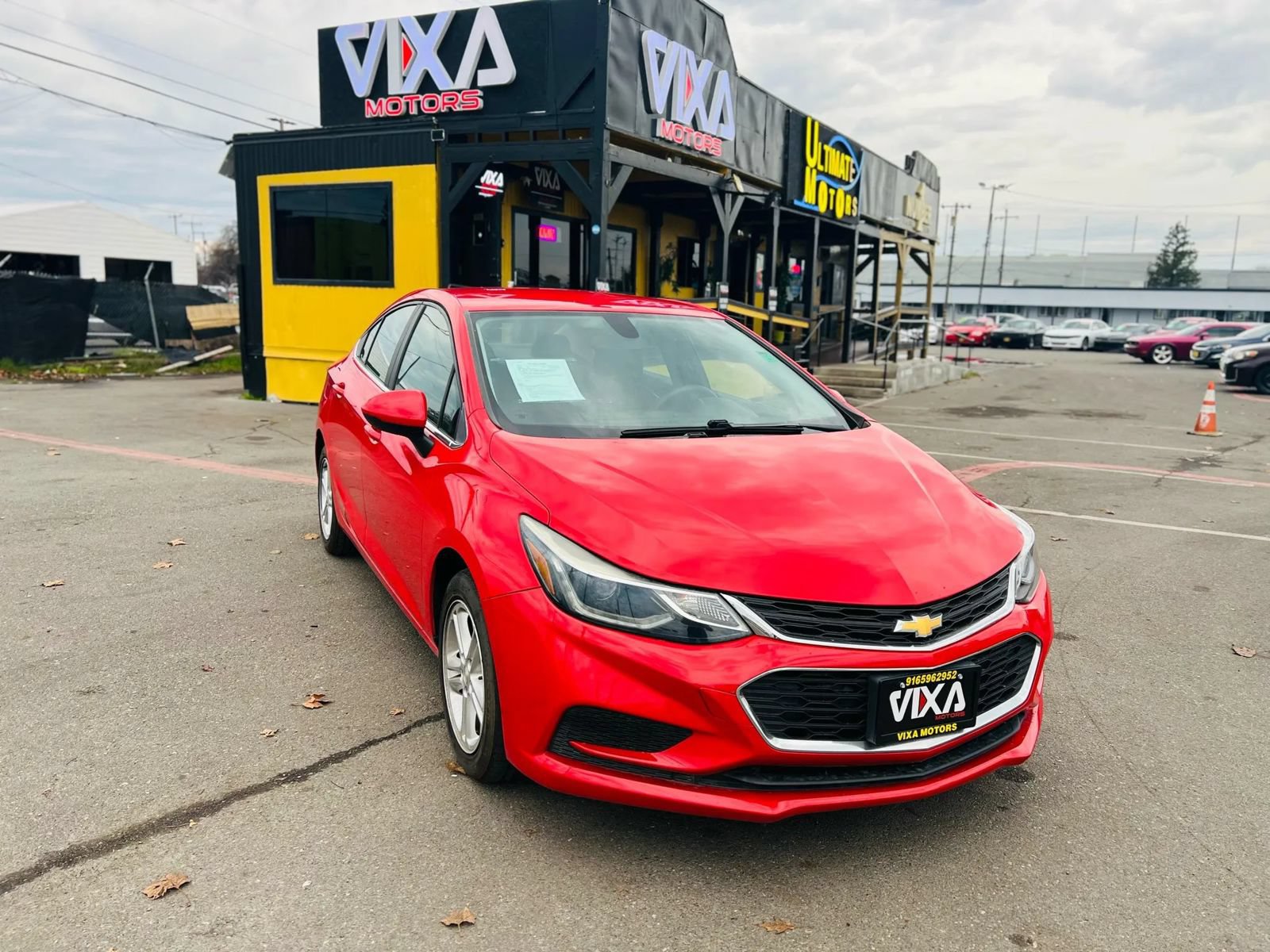 Used 2018 Chevrolet Cruze LT w/ LT Fleet Convenience Package FWD image 3