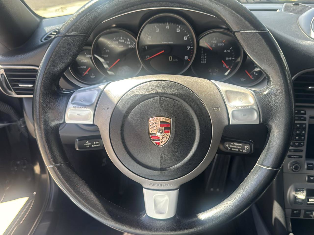 Used 2005 Porsche 911 Carrera RWD image 15