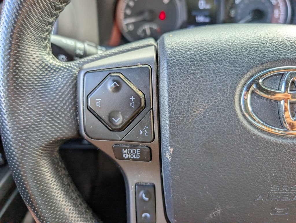 Used 2020 Toyota Tacoma TRD Off-Road AWD/4WD image 22