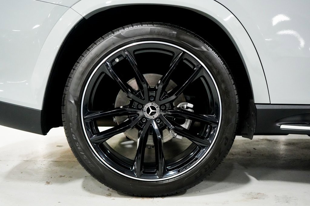 Used 2024 Mercedes-Benz GLS 580 4MATIC image 27