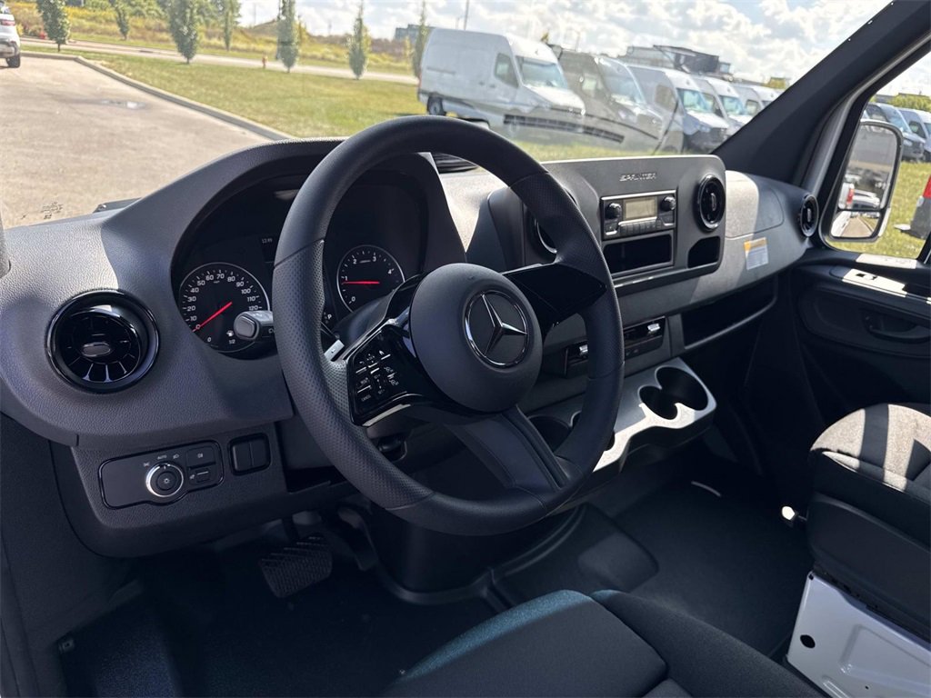 New 2026 Mercedes-Benz Sprinter 2500 image 18