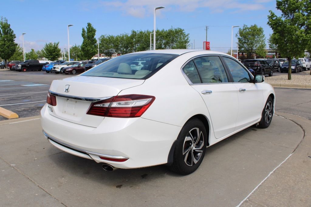 Used 2016 Honda Accord LX image 7