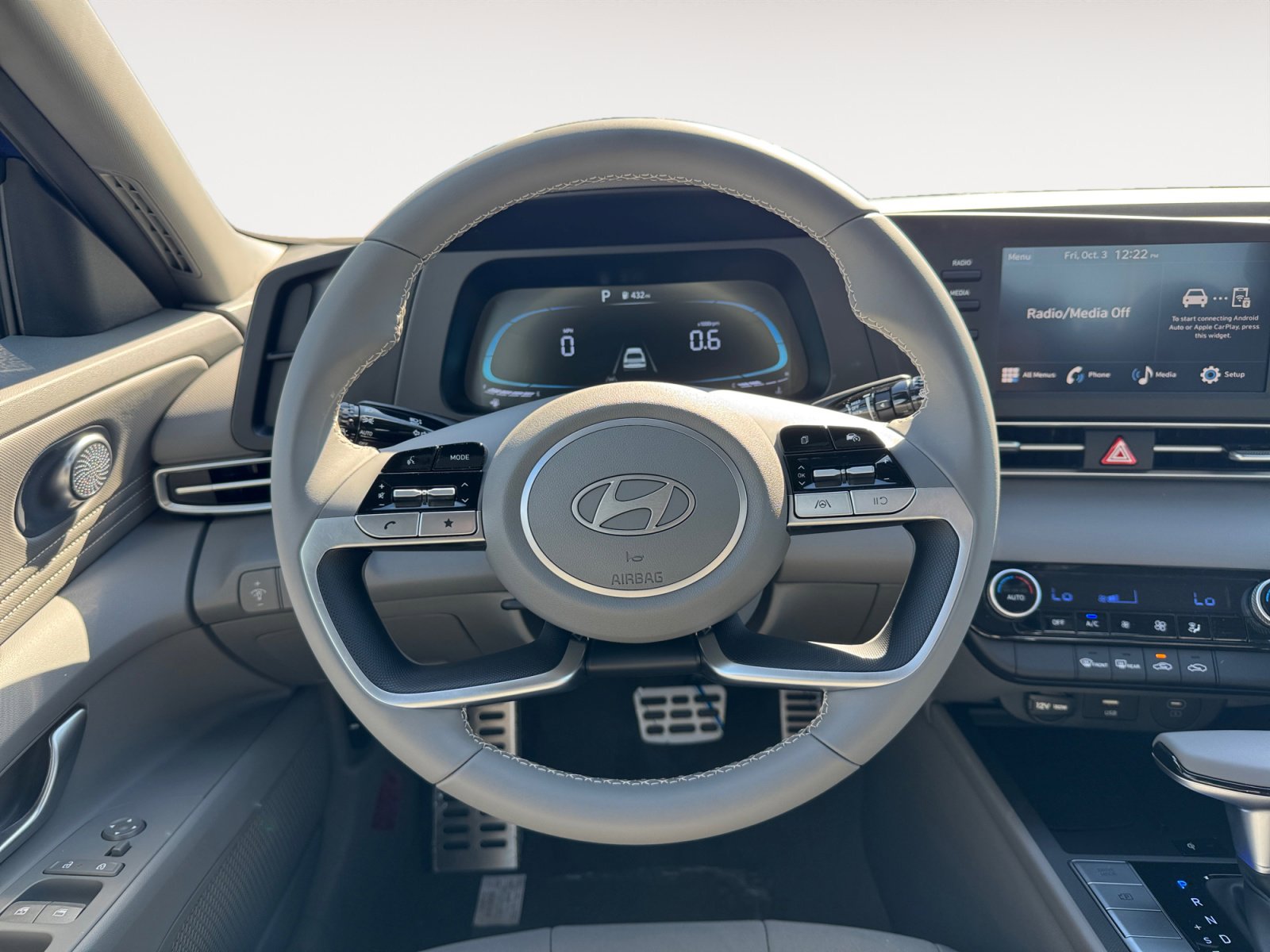 New 2025 Hyundai Elantra Sport image 12