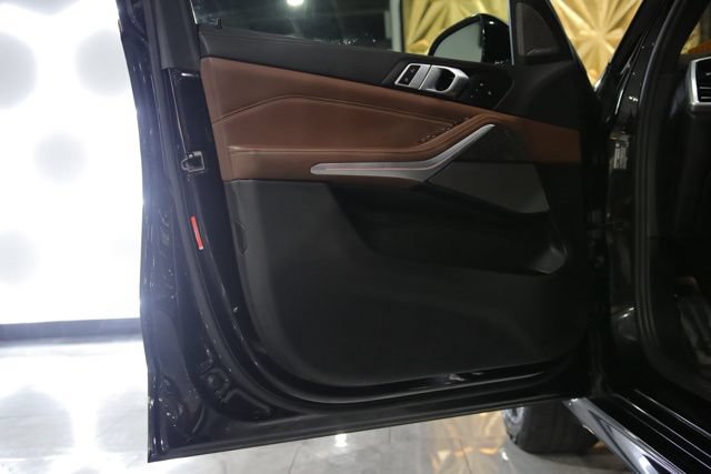 Used 2021 BMW X5 M50i w/ Executive Package AWD/4WD image 22