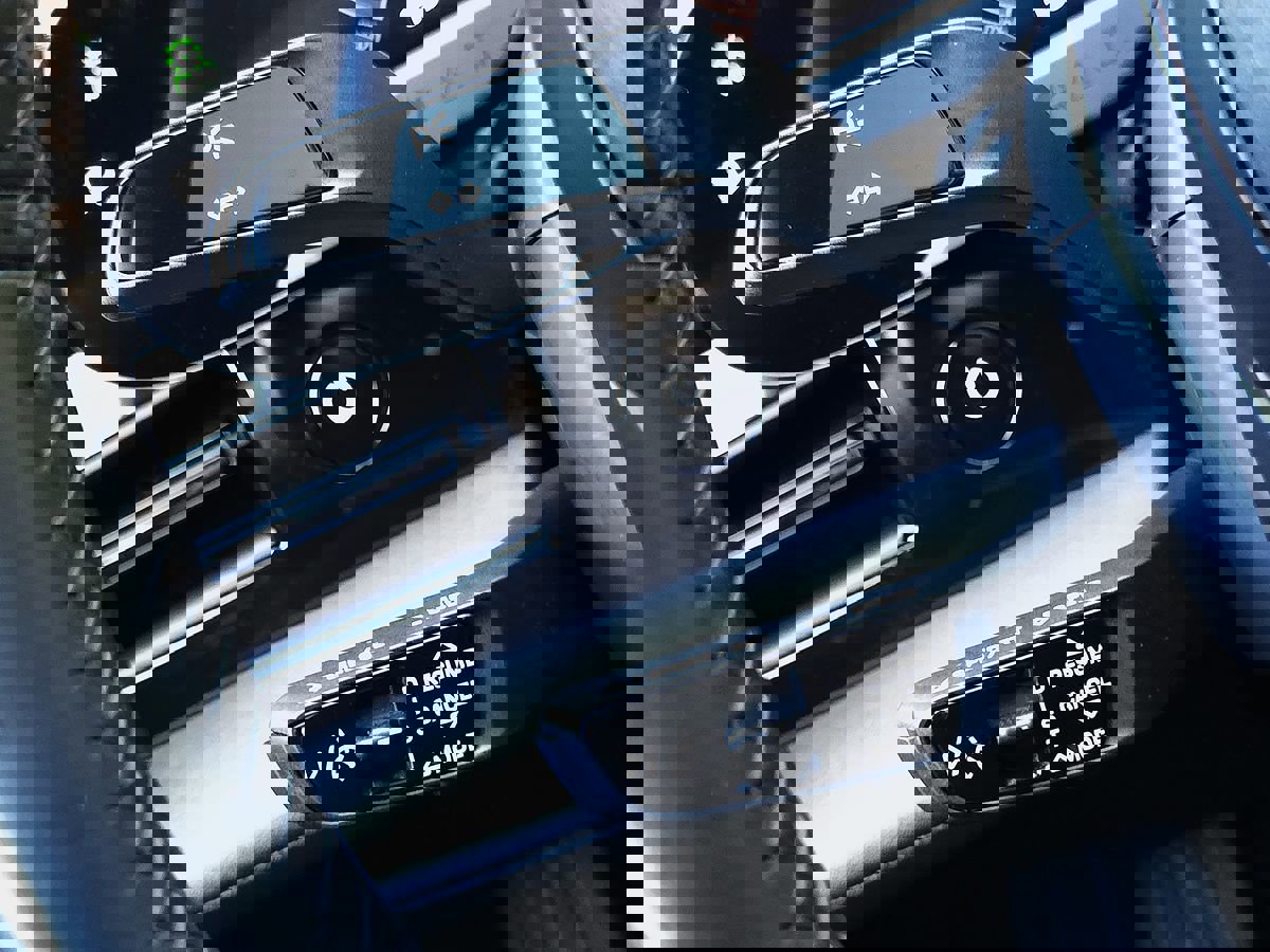 Used 2023 Porsche Taycan image 28