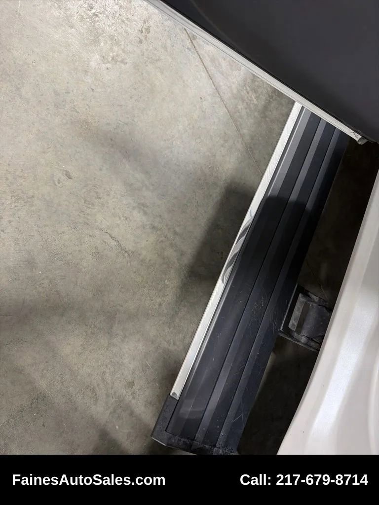 Used 2018 Cadillac Escalade Platinum image 34