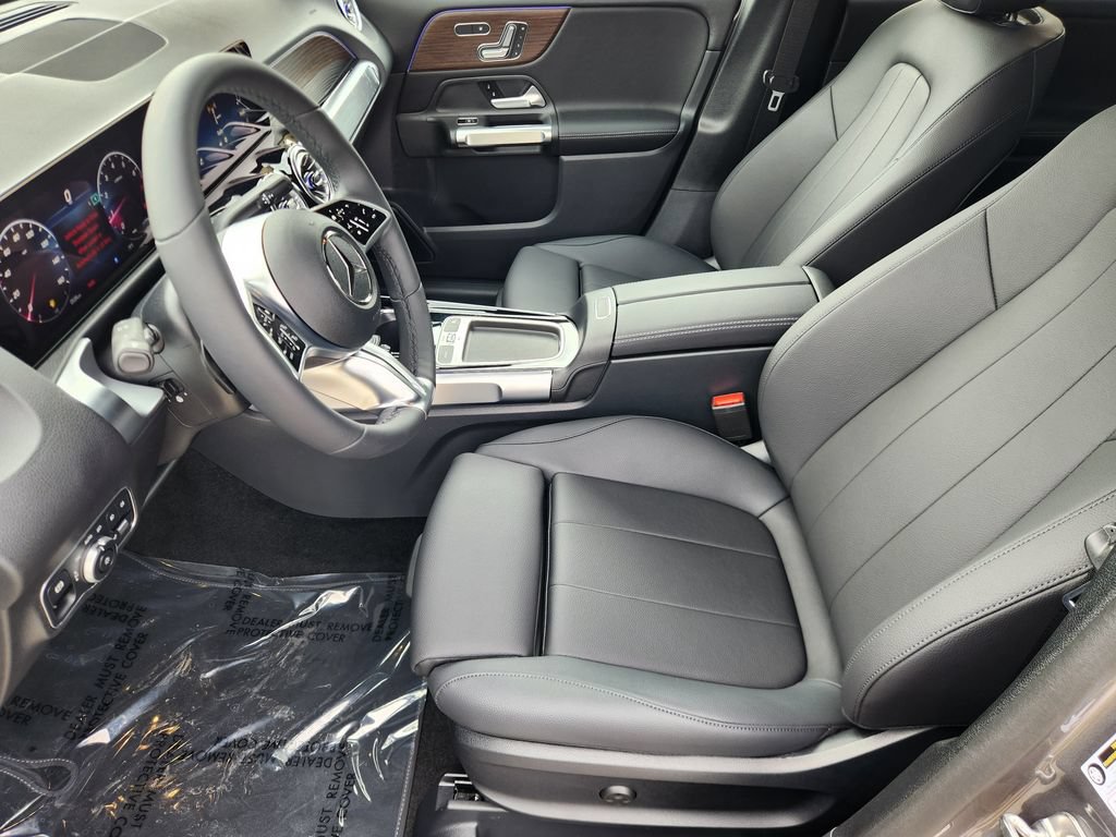 New 2026 Mercedes-Benz GLB 250 4MATIC image 9