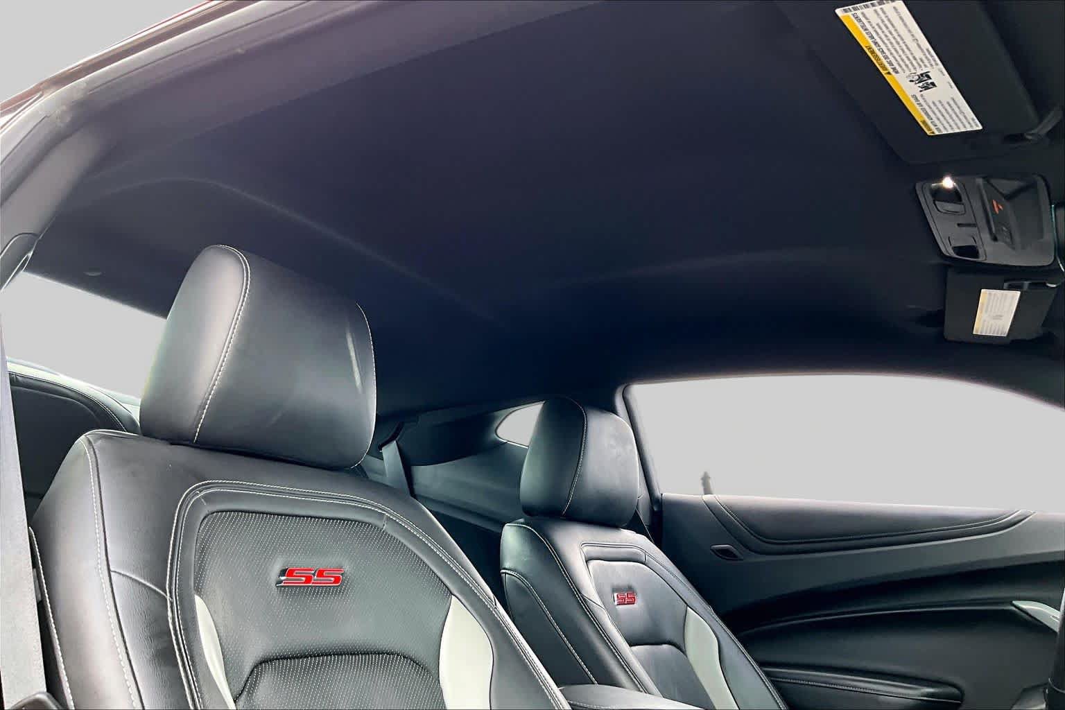Used 2022 Chevrolet Camaro SS RWD image 14