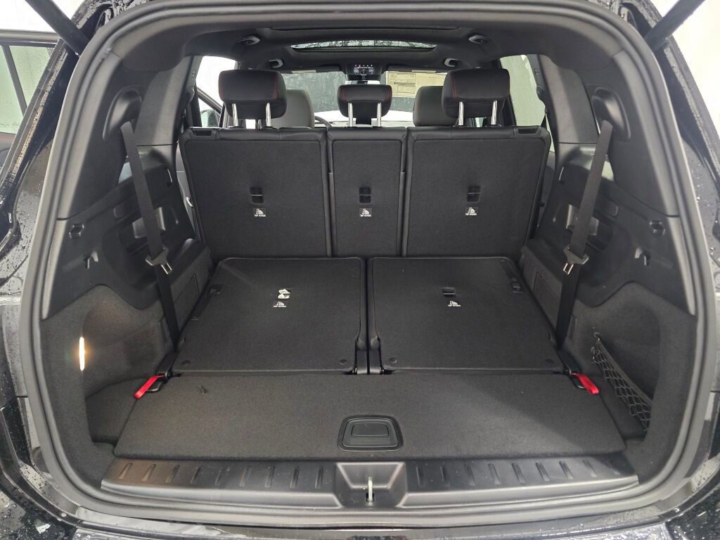 New 2026 Mercedes-Benz GLB 250 4MATIC image 11