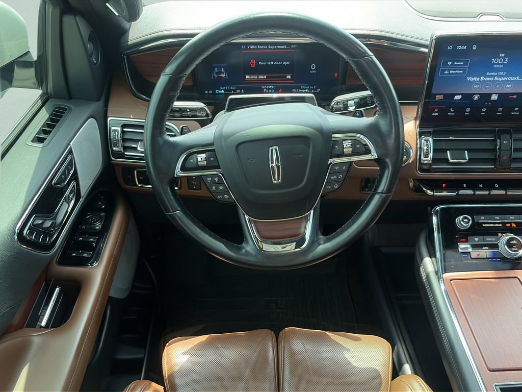 Used 2023 Lincoln Navigator L Reserve AWD/4WD image 14